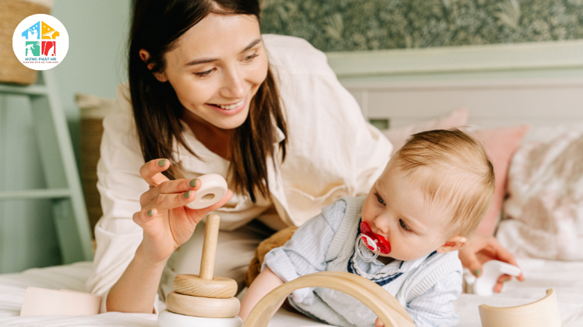 dịch vụ giúp việc chăm em bé tại nhà 